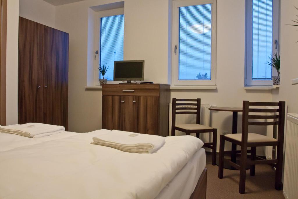 Linden Restaurant And Pension Брно Номер фото